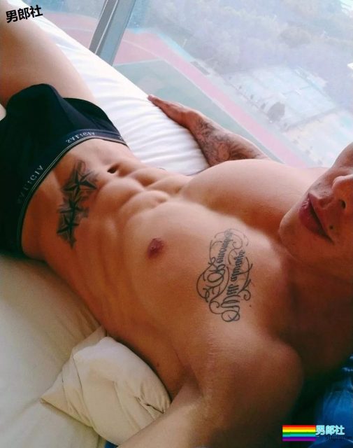 他的帅的都快快快快流口水了!真嗨 - 51虹马 他的帅的都快快快快流口水了!真嗨 - 51虹马