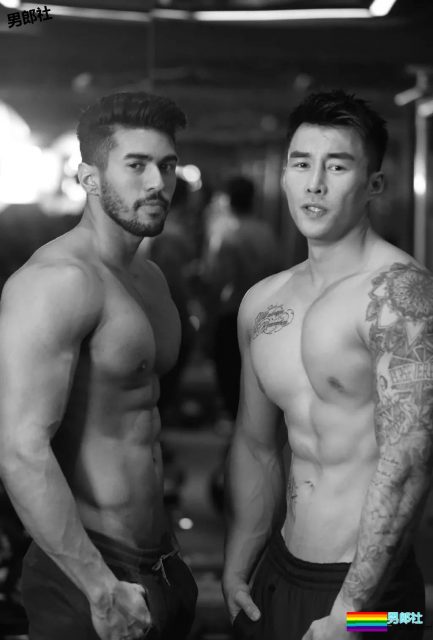 他的帅的都快快快快流口水了！真嗨 - 51虹马