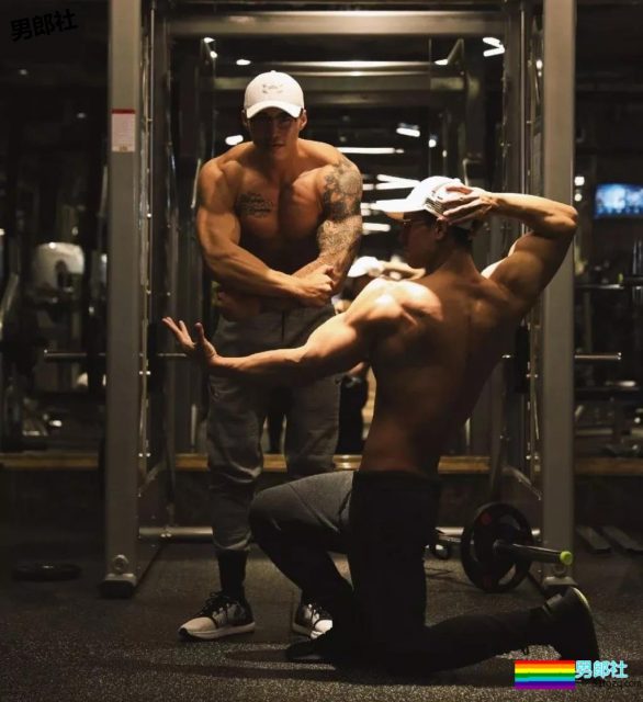 他的帅的都快快快快流口水了！真嗨 - 51虹马