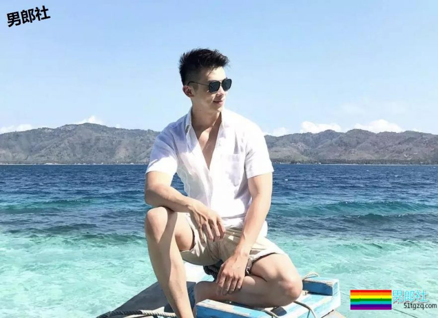 清秀奶油帅哥，表面上腼腼腆腆没想到这么浪！ - 51虹马