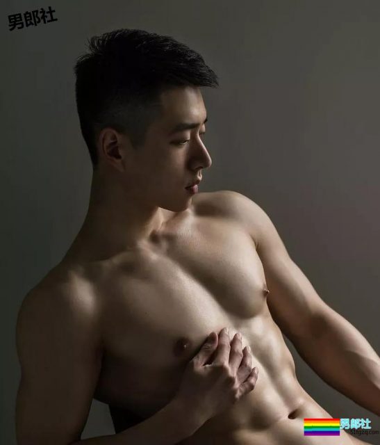 男模成功上位成新宠，粉红咪咪是杀手锏？ - 51虹马