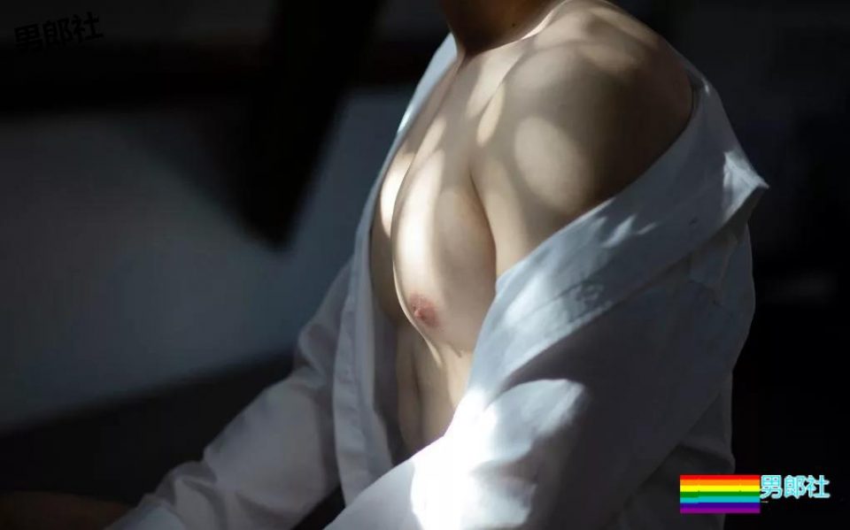 男模成功上位成新宠，粉红咪咪是杀手锏？ - 51虹马