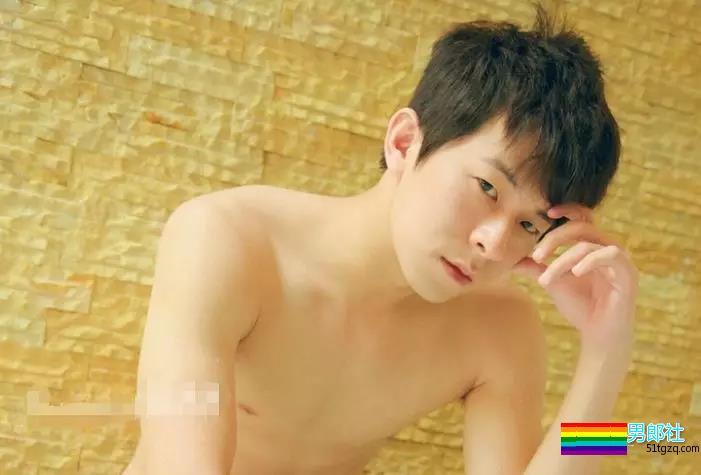 扒一扒gay在直男澡堂的那些事 - 51虹马