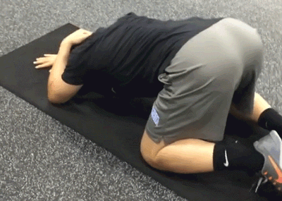 让学员翘高屁股健身！肌肉私教退伍后竟爱这口 - 51虹马