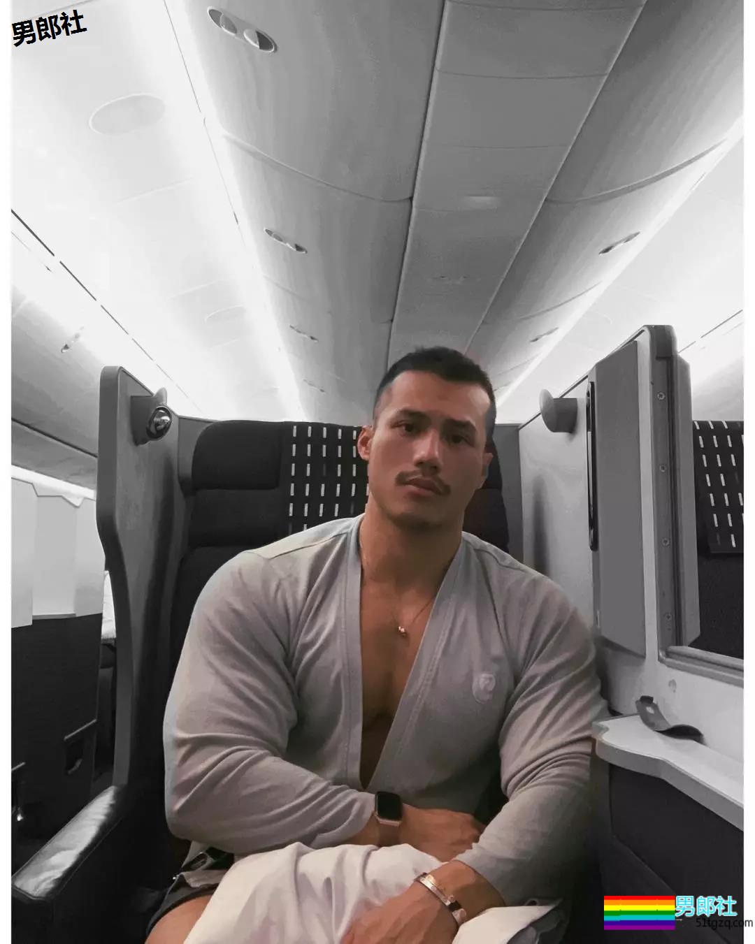 网红片花曝光苦求删帖，是提前泄露还是暗中受害？-51虹马