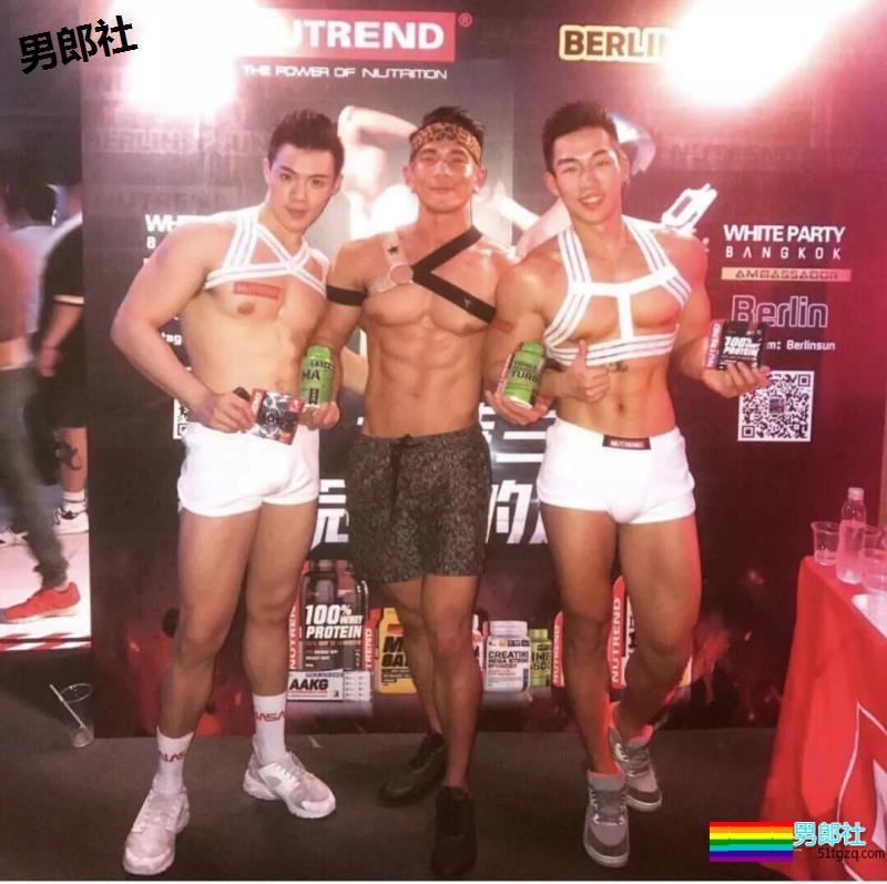 鸡笼警告！去头可食的翘屁男孩真的是湿的发大水！ - 51虹马