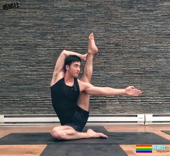 姿势超多！奶凶小狼狗最新硬照一览！ - 51虹马