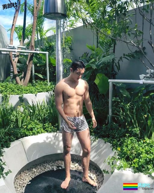 姿势超多！奶凶小狼狗最新硬照一览！ - 51虹马