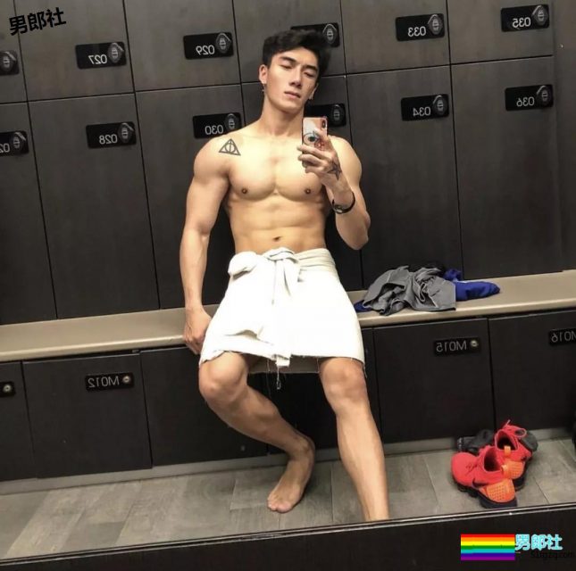 超不爱穿内裤自拍的泰国模特！单凭这身肌肉我就非常可以！ - 51虹马