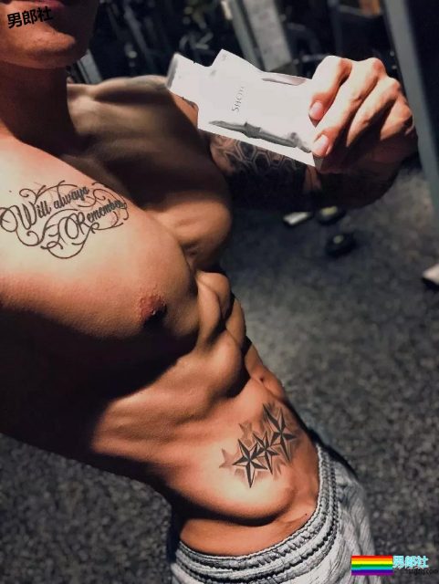 搓衣板腹肌石更汉天菜，公狗腰私教浴巾拉太低，画面太太太太Sexy了！ - 51虹马