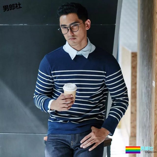 被国产厂商相中的大胸肌小哥，我想扎进他怀里游泳 - 51虹马