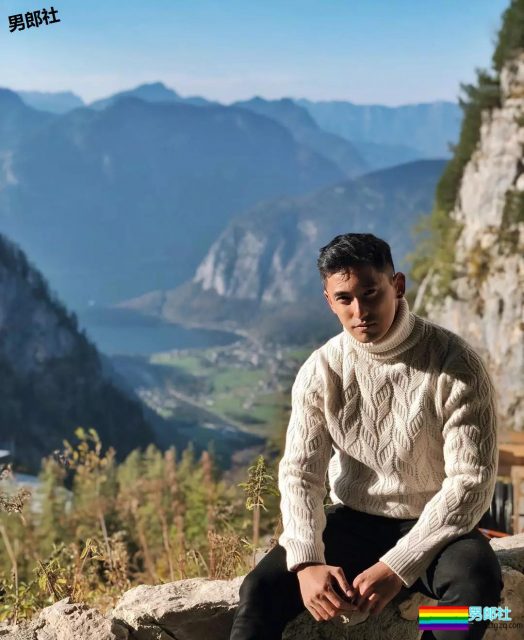 被国产厂商相中的大胸肌小哥，我想扎进他怀里游泳 - 51虹马