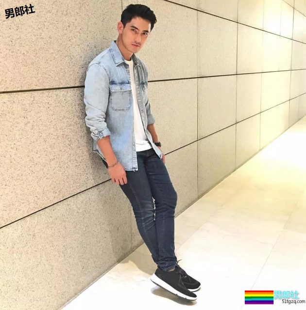 被国产厂商相中的大胸肌小哥，我想扎进他怀里游泳 - 51虹马