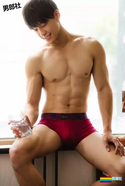 盘点12月男体摄影师最新硬照，最佳竟然是.... - 51虹马