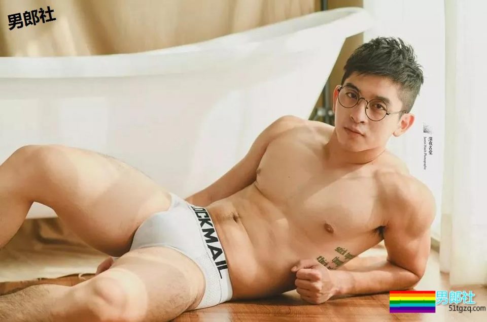 盘点12月男体摄影师最新硬照，最佳竟然是.... - 51虹马