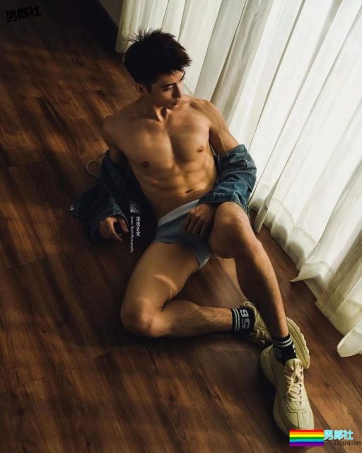 盘点12月男体摄影师最新硬照，最佳竟然是.... - 51虹马