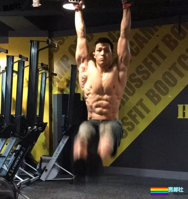 天菜帅体育生，选哪个做你的1？ - 51虹马