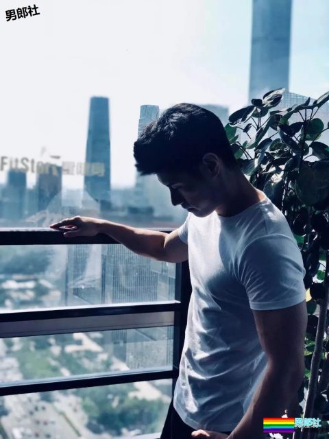 1米85筋肉私教帅出新高度！新一代X健身“头牌”小狼狗！？ - 51虹马