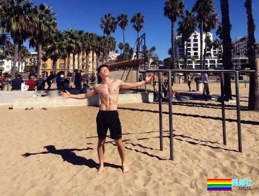 1米85筋肉私教帅出新高度！新一代X健身“头牌”小狼狗！？ - 51虹马