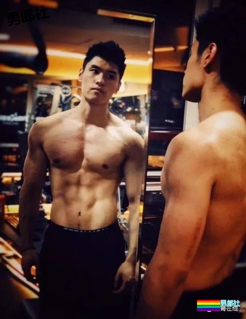 1米85筋肉私教帅出新高度！新一代X健身“头牌”小狼狗！？ - 51虹马