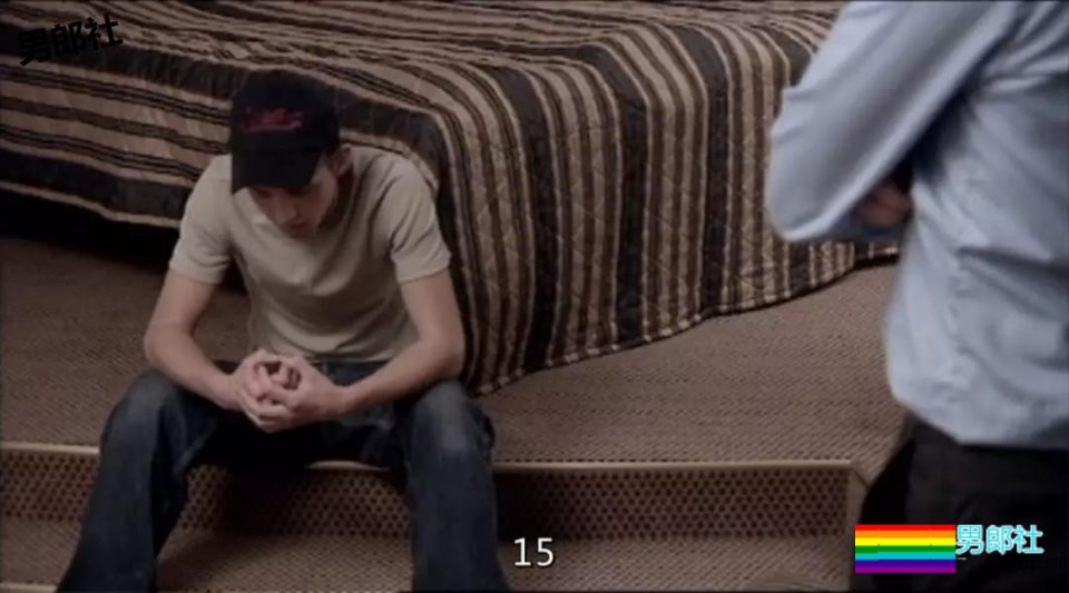 大叔 X 小鲜肉 游戏时被警察叔叔抓个正着。。。 - 51虹马