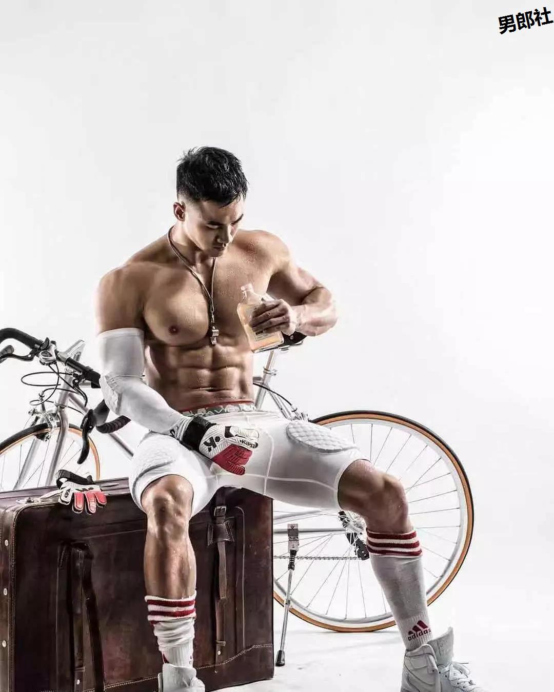 刚刚，你们老公新【写真】流出！ - 51虹马