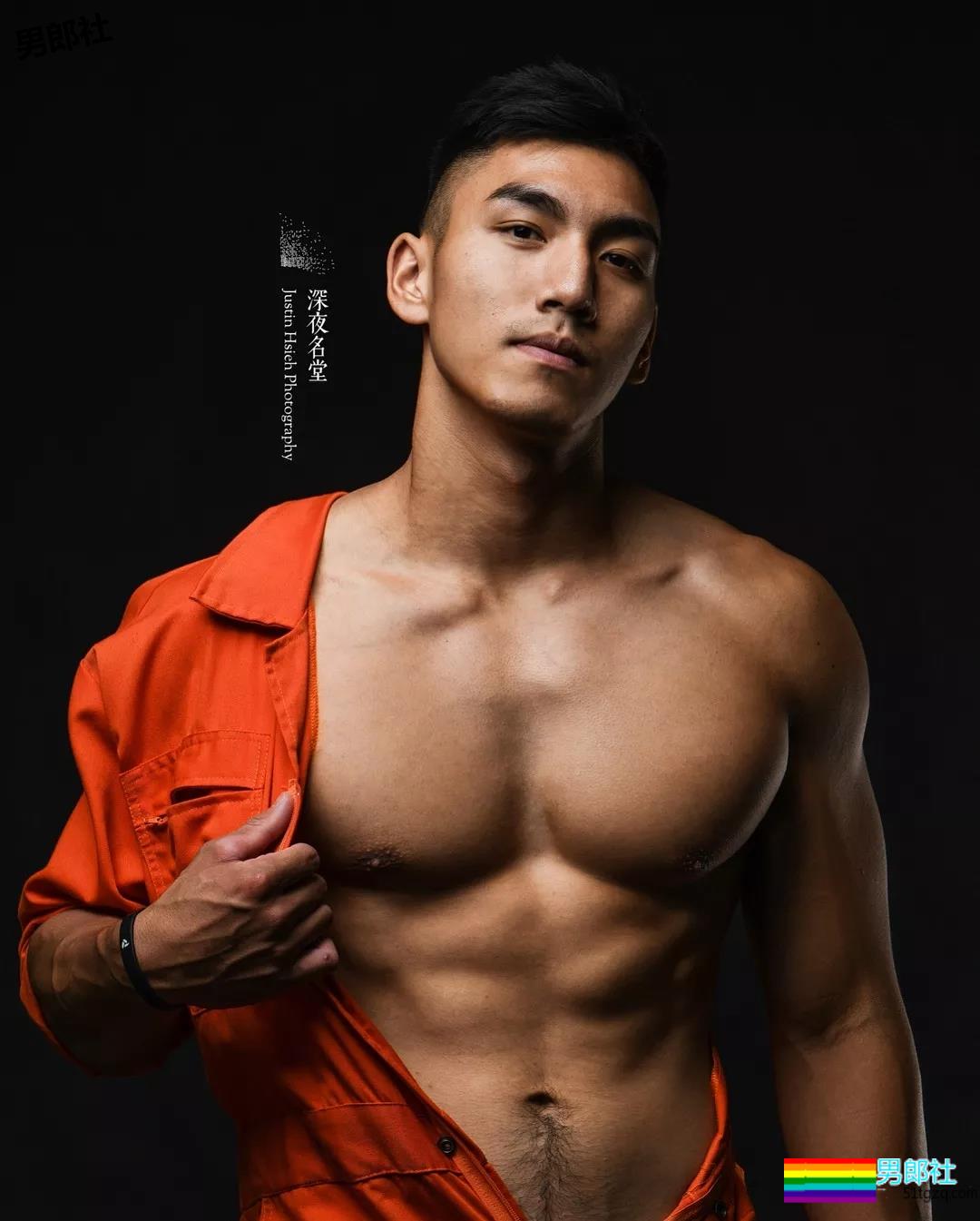 新晋名媛张贤最新写真力压大肌划船手?我觉得有待商榷。-51虹马