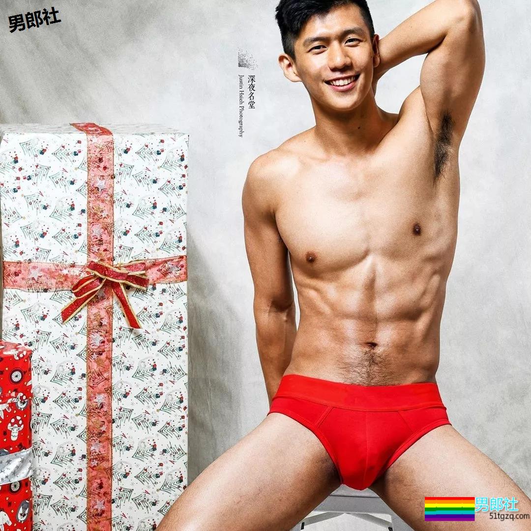 新晋名媛张贤最新写真力压大肌划船手？我觉得有待商榷。 - 51虹马