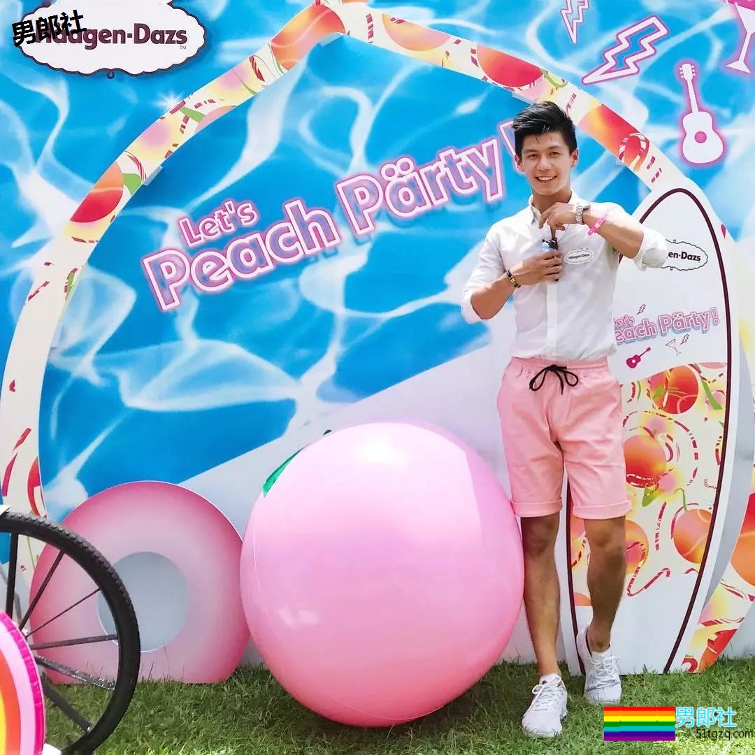 新晋名媛张贤最新写真力压大肌划船手？我觉得有待商榷。 - 51虹马