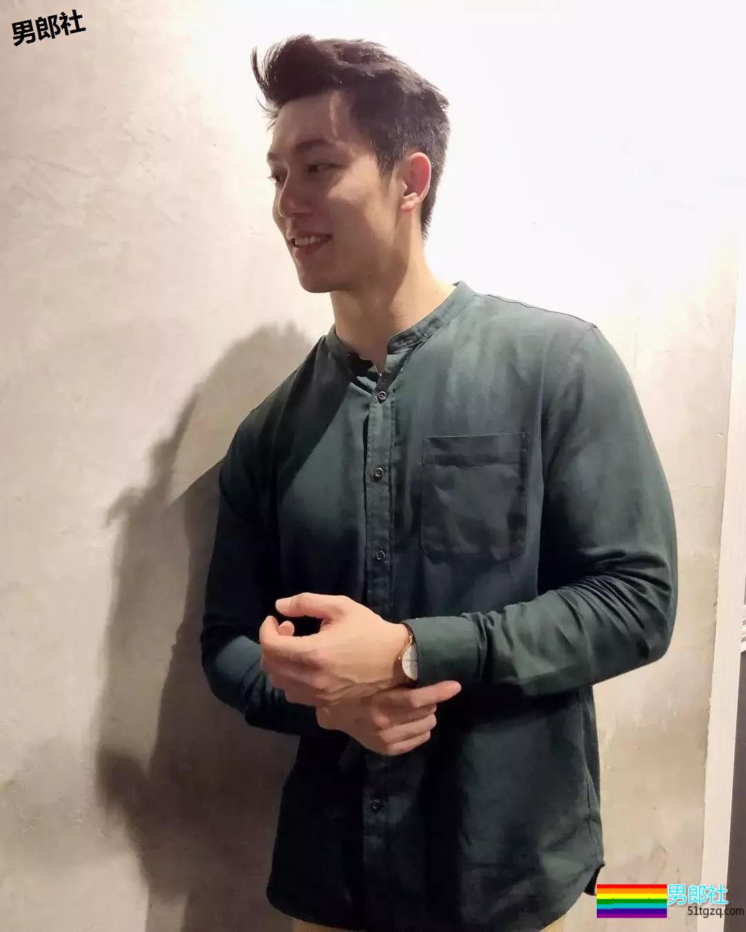 23岁的天菜爆肌男，大筋霸鲜肉男模碾压男选大赛！ - 51虹马