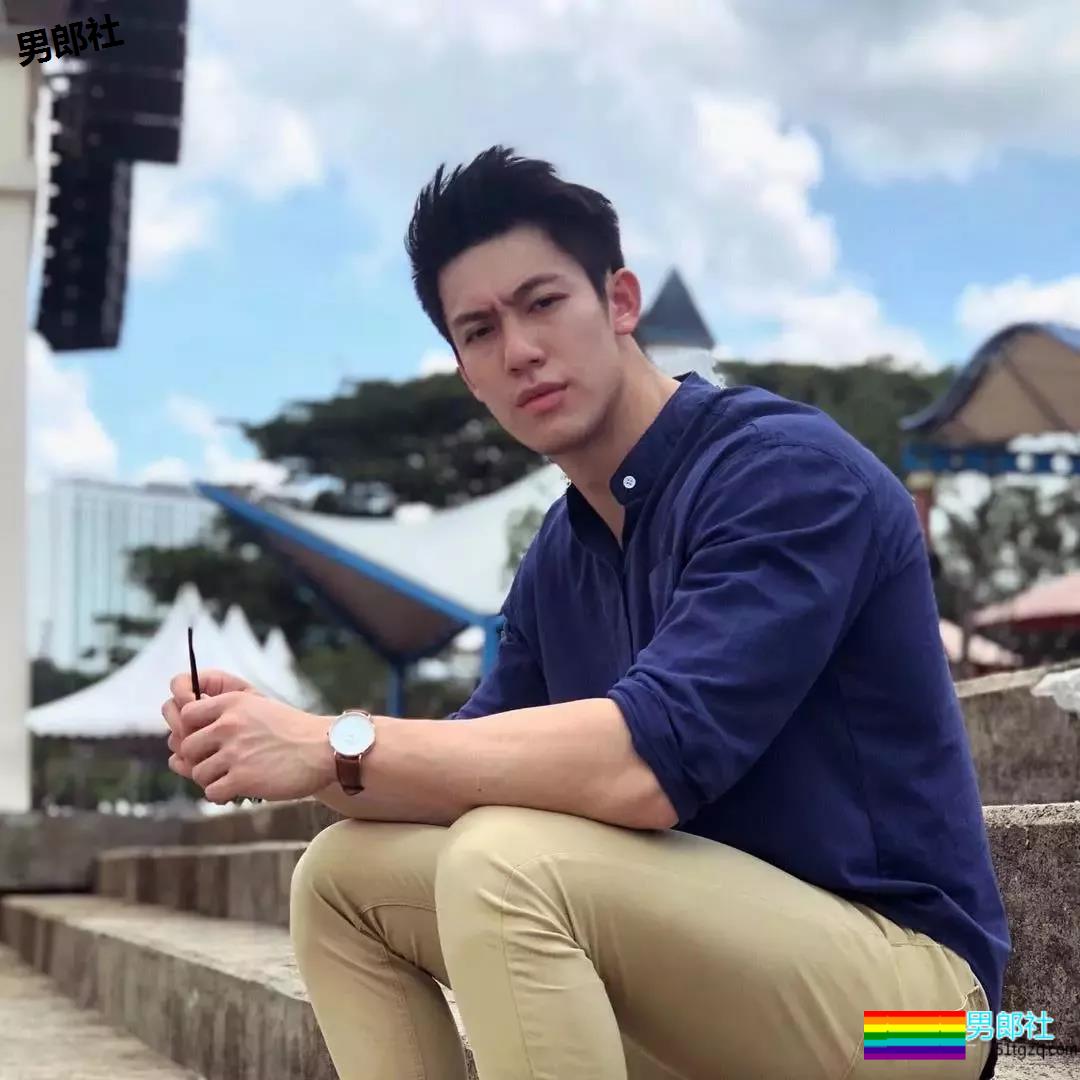 23岁的天菜爆肌男，大筋霸鲜肉男模碾压男选大赛！ - 51虹马