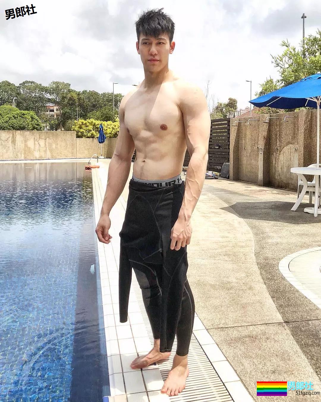 23岁的天菜爆肌男，大筋霸鲜肉男模碾压男选大赛！ - 51虹马