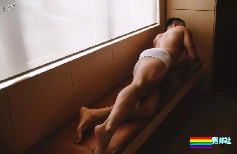 井盖队长又双叒叕发新照，他背后的摄影师也太厉害了吧？ - 51虹马