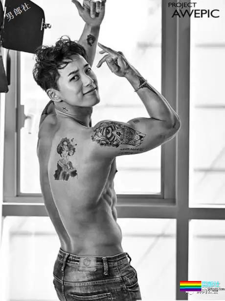 韩国最火筋肉私教胸器瞩目制服诱惑骚到高潮，看了一眼裆部小编想说臣妾坐不到啊！ - 51虹马