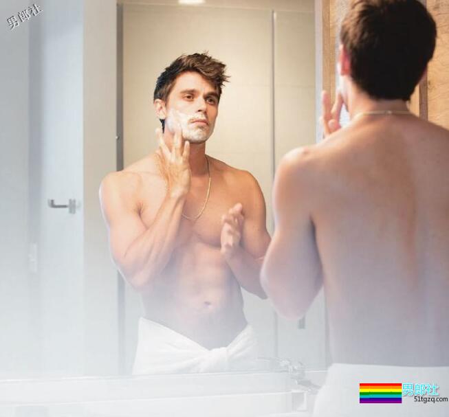 同志资讯：QE帅厨和男友开始撒狗粮了等 - 51虹马