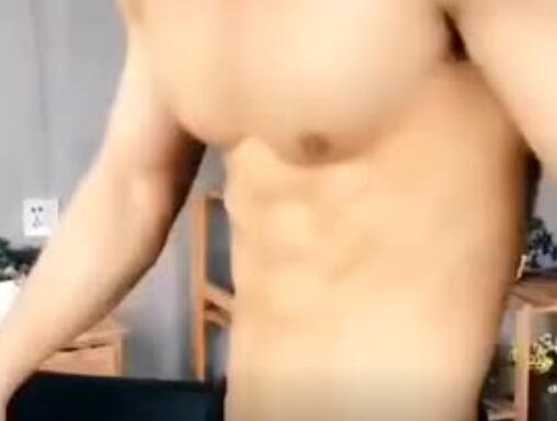 白嫩大胸肌小哥,不信你还能控制得住?-51虹马