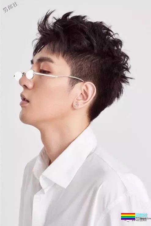 鲜嫩帅气的飞行员小哥哥，有一种爱情就要开始的味道！ - 51虹马