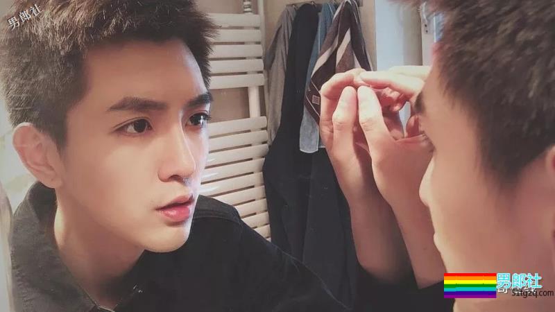 鲜嫩帅气的飞行员小哥哥，有一种爱情就要开始的味道！ - 51虹马