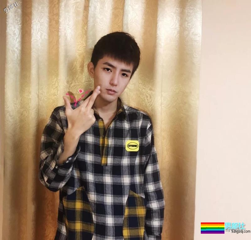 鲜嫩帅气的飞行员小哥哥，有一种爱情就要开始的味道！ - 51虹马