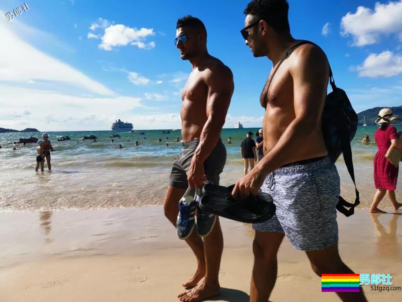 飞行员又去泰国浪，酒吧遭澳洲小哥撩 - 51虹马