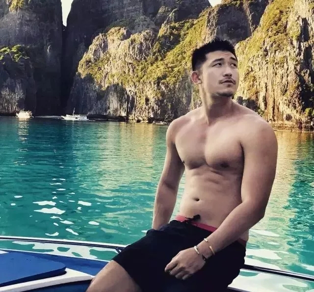 大叔1为什么很受很多gay们的喜欢你看完你就懂了 - 51虹马