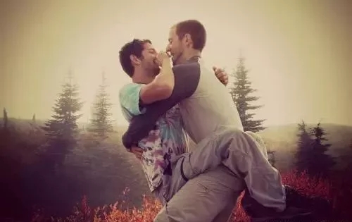 大叔1为什么很受很多gay们的喜欢你看完你就懂了 - 51虹马