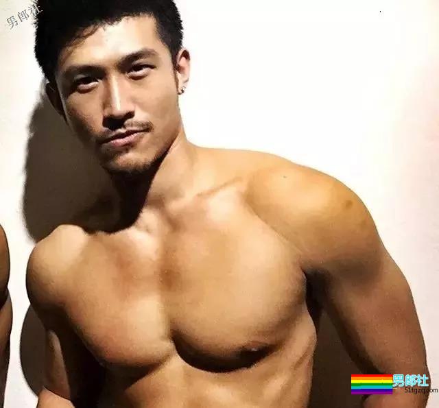 大叔1为什么很受很多gay们的喜欢你看完你就懂了 - 51虹马