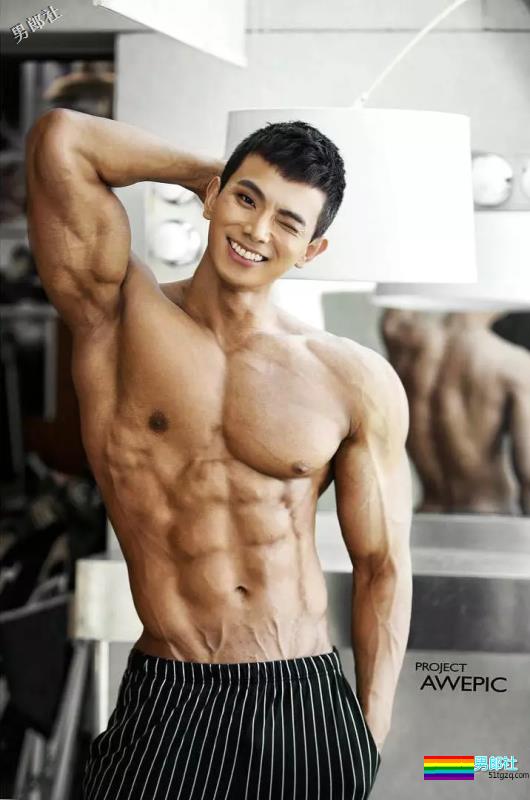 20cm亚洲先生，古铜肤色帅到爆！舔吗？ - 51虹马