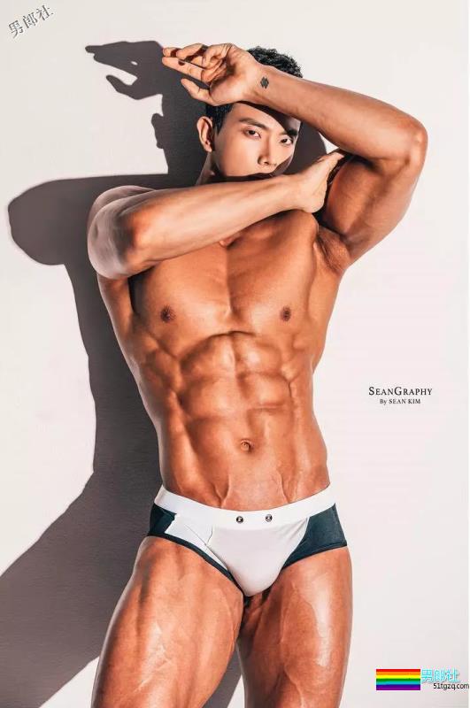 20cm亚洲先生，古铜肤色帅到爆！舔吗？ - 51虹马