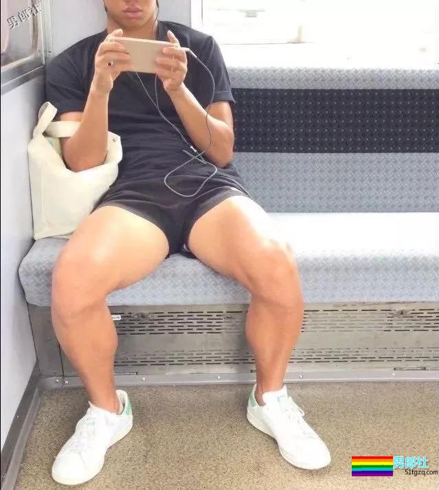 当直男们劈开腿！还有白袜！ - 51虹马