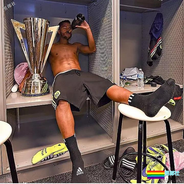 当直男们劈开腿！还有白袜！ - 51虹马