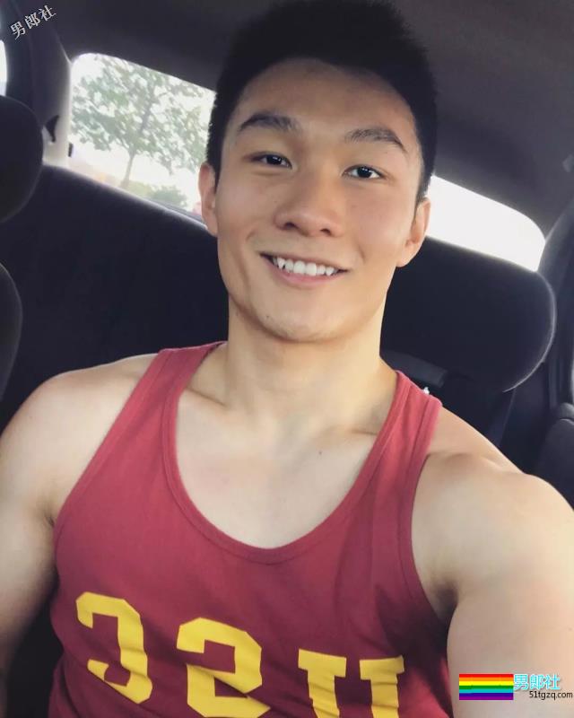 樊野新宠？20岁美籍华人靠樊野大腿风情万种 - 51虹马