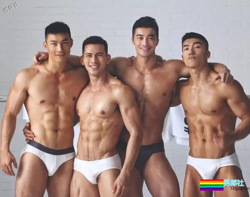 血洗朋友圈的樊野新宠，头枕大腿硬照已出。 - 51虹马