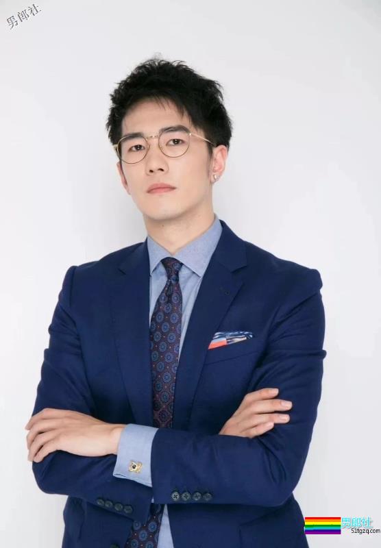 帅医生酷似刘昊然却更“大”,给何炅拔罐上热搜 - 51虹马 帅医生酷似刘昊然却更“大”,给何炅拔罐上热搜 - 51虹马